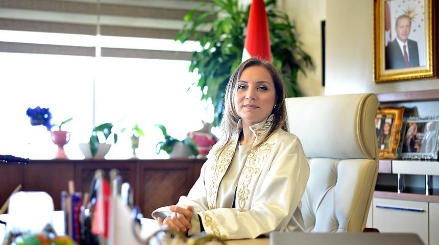 D&uuml;zce &Uuml;niversitesi&rsquo;nde eğitim bazı b&ouml;l&uuml;mlerde uzaktan bazı b&ouml;l&uuml;mlerde hibrit olacak