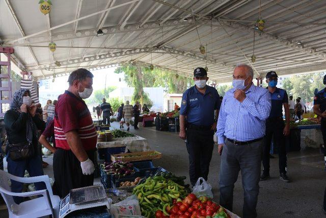 Erdemli’de üretici pazarları yoğun ilgi görüyor