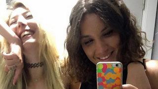 Yasmin Erbil'den 'Lolitalar' pozu