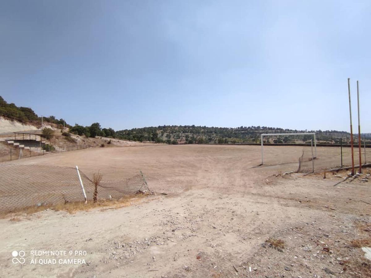 Simav&rsquo;a &uuml;&ccedil;&uuml;nc&uuml; futbol sahası