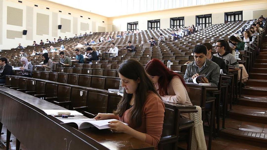 Üniversite tercihi yapacaklar dikkat! Vakıf üniversitesi ücretleri cep yakıyor: 1 milyon TL yi aşıyor 1