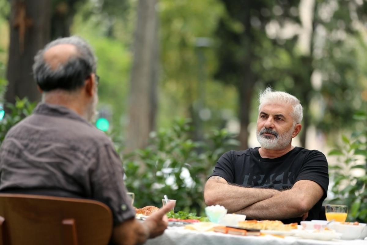 Şair Haydar Erg&uuml;len, K&uuml;&ccedil;&uuml;k&ccedil;ekmece k&uuml;t&uuml;phanelerine konuk oldu