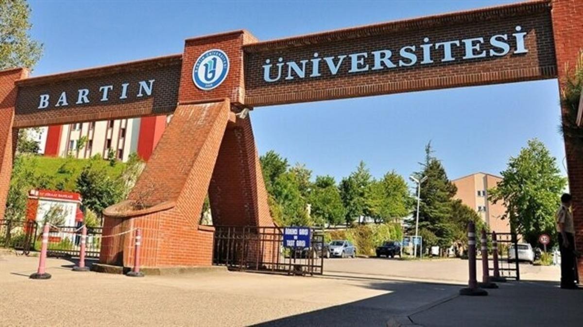Bartın &Uuml;niversitesi pandemi nedeniyle uzaktan eğitime ge&ccedil;iyor