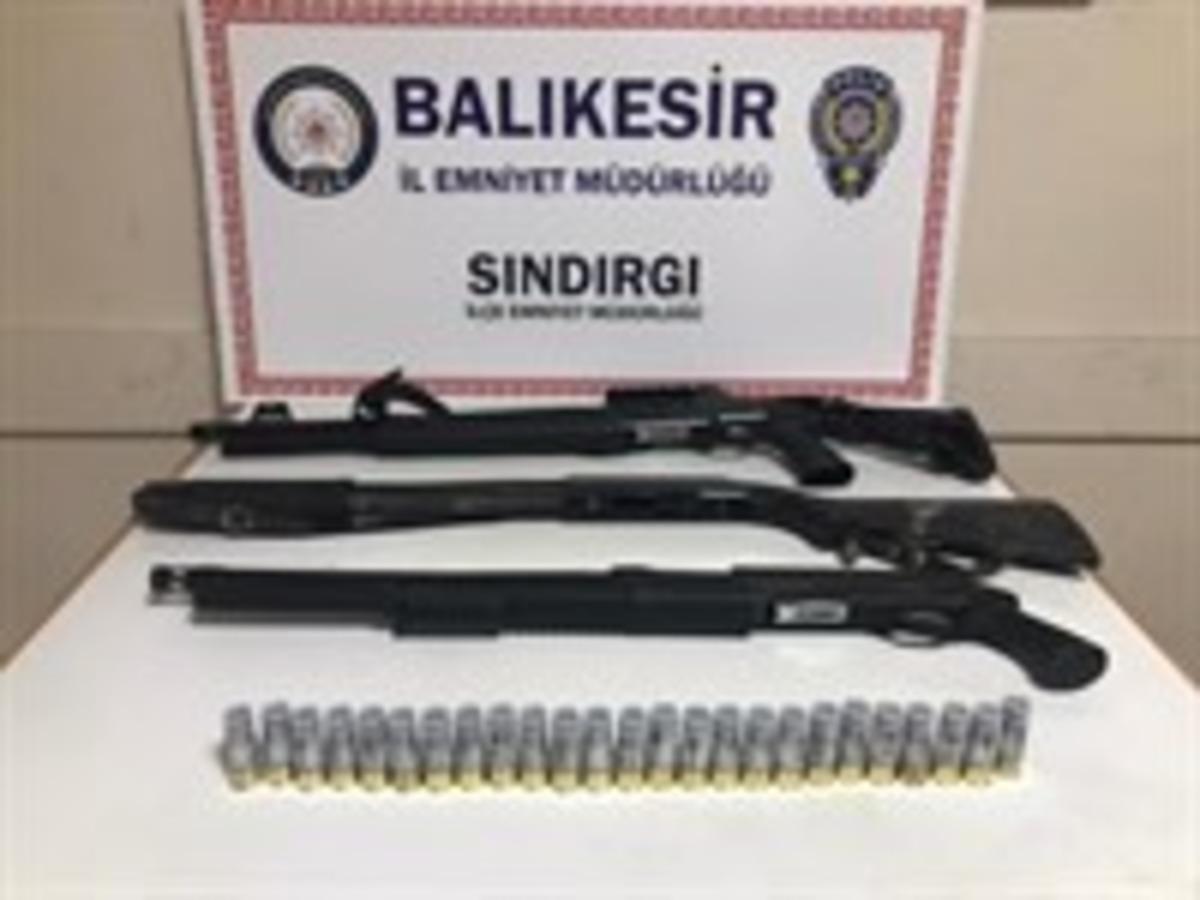 Balıkesir polisinde silah operasyonu