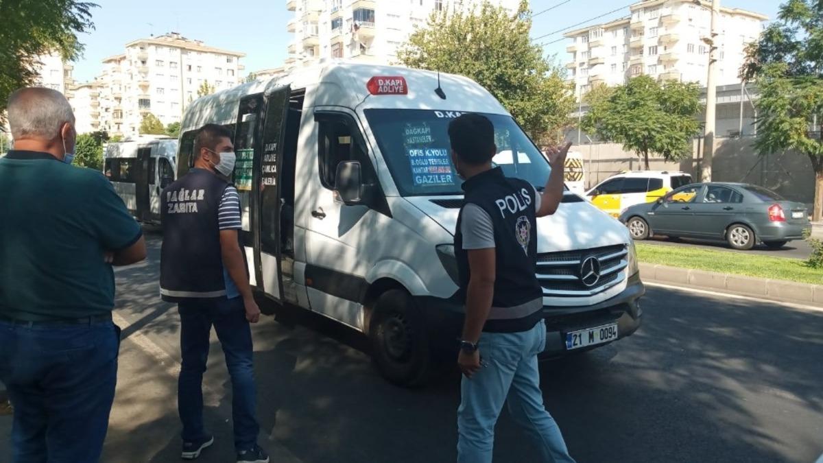 Bağlar&rsquo;da korona vir&uuml;s denetimleri s&uuml;r&uuml;yor