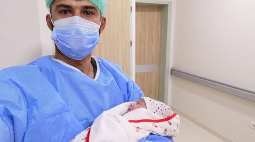 Bilecik Devlet Hastanesinin ilk bebeği dünyaya geldi