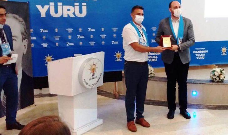 AK Parti Altınova’da Hasan Zafer, güven tazeledi G4