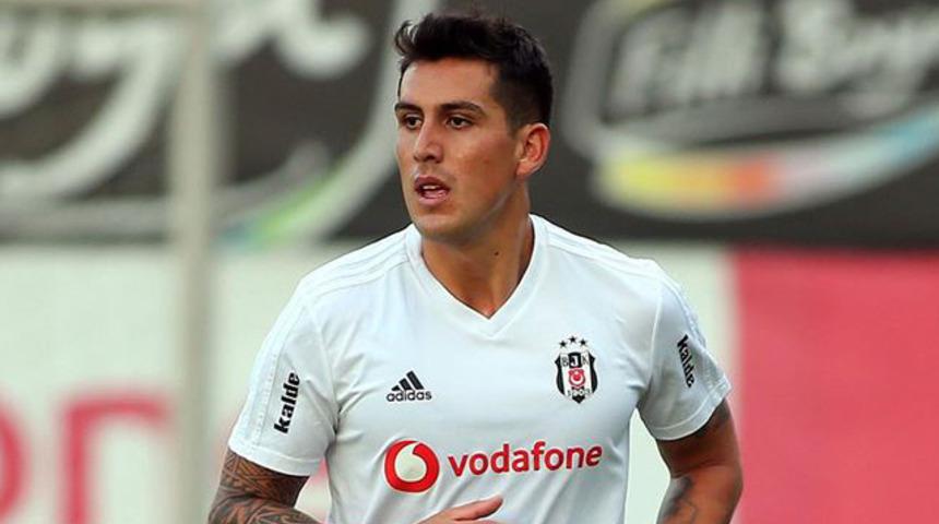 Beşiktaş'ta Enzo Roco ile yollar ayrıldı