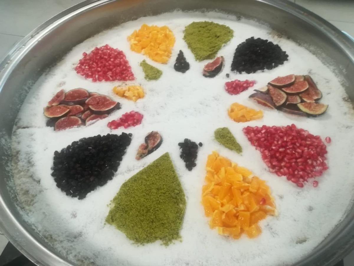 Kocasinan&rsquo;da sağlık &ccedil;alışanlarına bereketin simgesi aşure ikram edildi