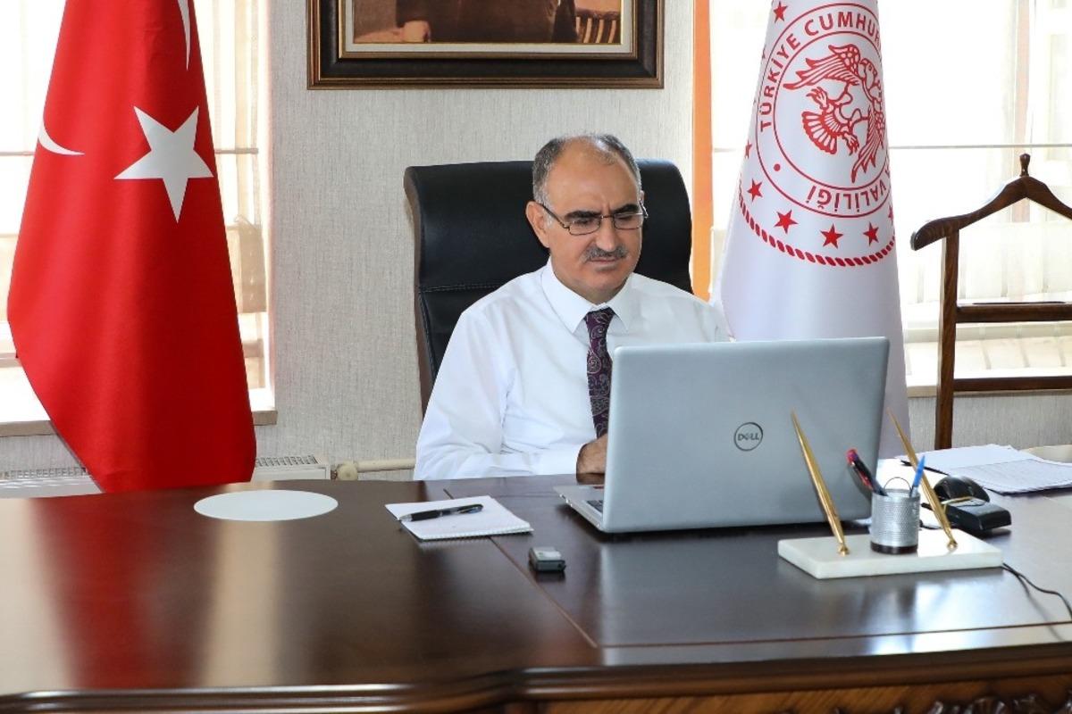 Vali &Ouml;zkan&rsquo;dan iş&ccedil;i ve işverenlere tedbirlere eksiksiz riayet &ccedil;ağrısı