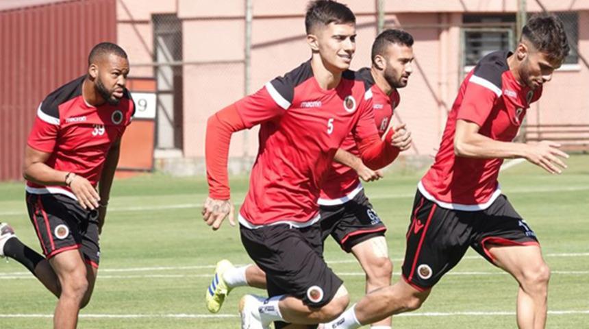 Gen&ccedil;lerbirliği yeni sezon hazırlıklarını s&uuml;rd&uuml;r&uuml;yor