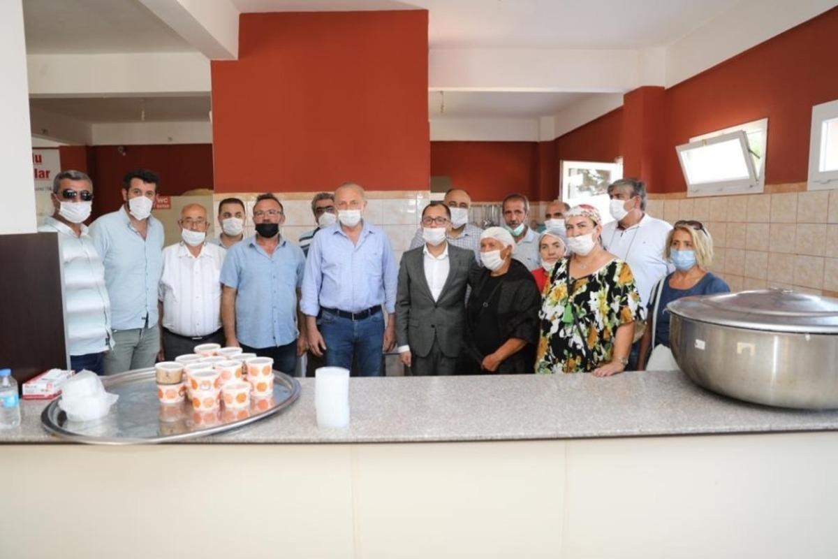 Başkan Atabay, cemevinde d&uuml;zenlenen aşure g&uuml;n&uuml;ne katıldı