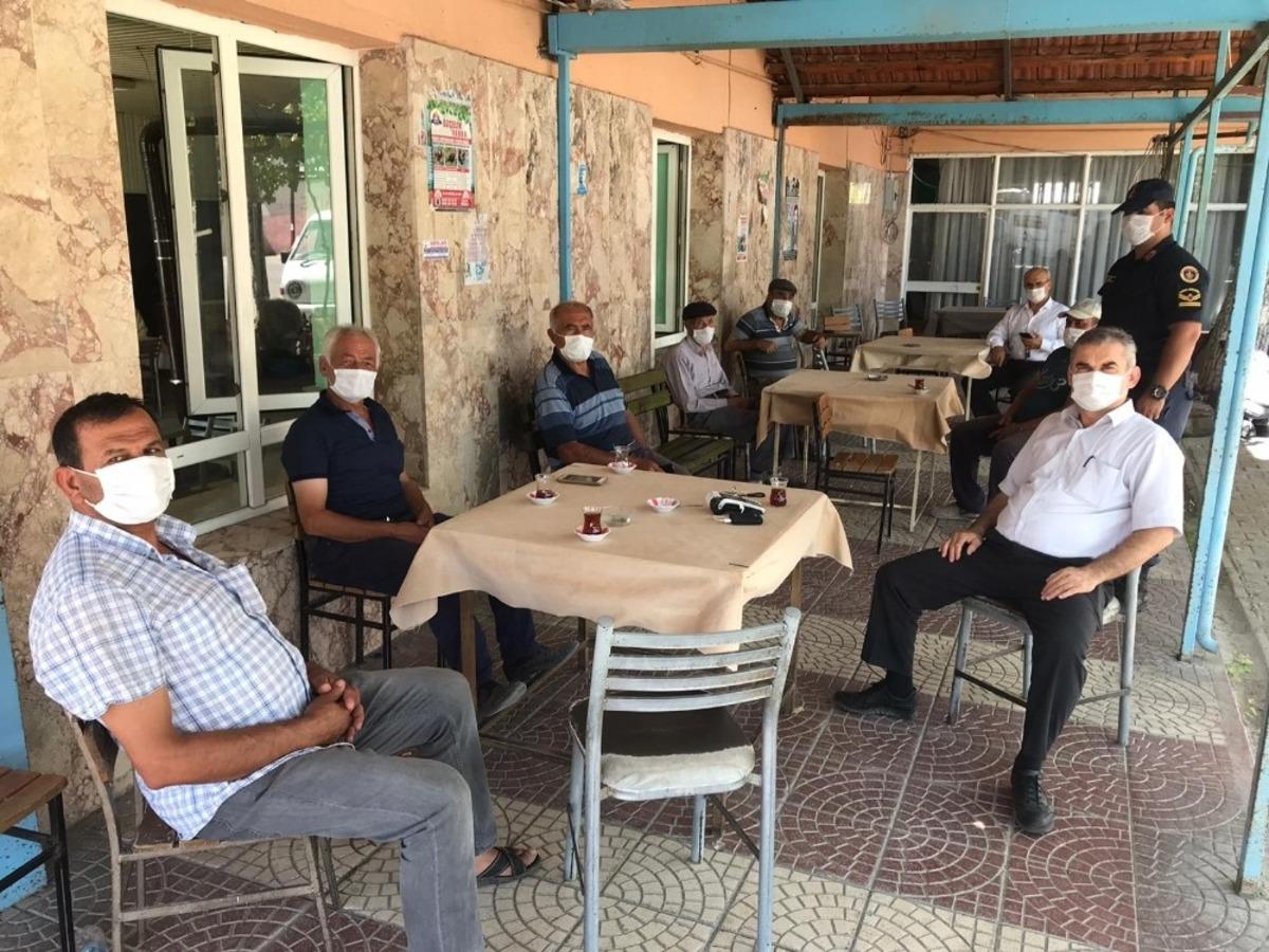 Korkuteli&rsquo;de jandarma korona vir&uuml;s denetimi