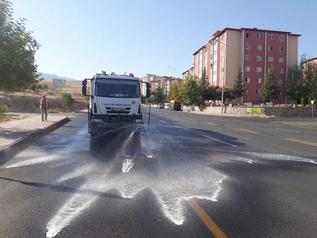 Malatya’da yoğun Covid 19 temizliği