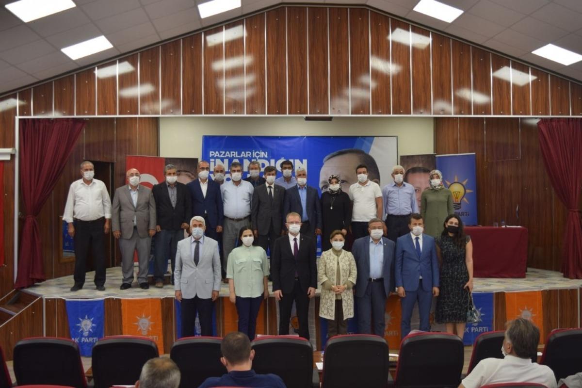 Pazarlar&rsquo;da Fahri Karataş g&uuml;ven tazeledi