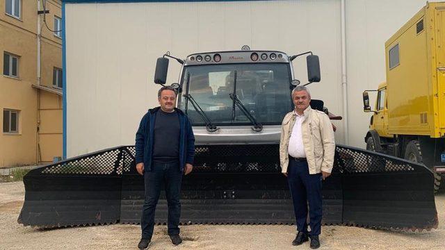 Keltepe Kayak Merkezine kar ezme makinesi alındı