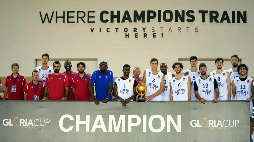 Gloria Cup’ta şampiyon Anadolu Efes
