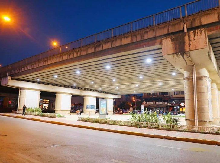 Viyadük altı ışıl ışıl oldu G3