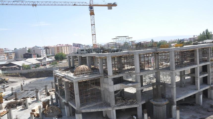 Sultan Alparslan K&uuml;lliyesi şekilleniyor