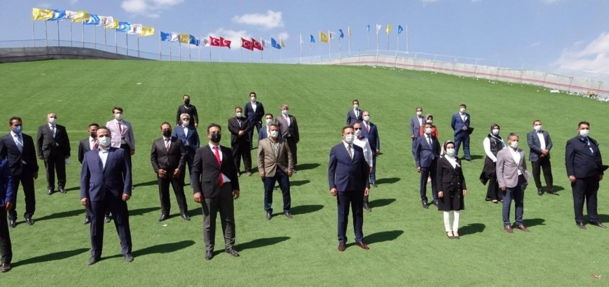 Kayakla atlama kulesinde kongre