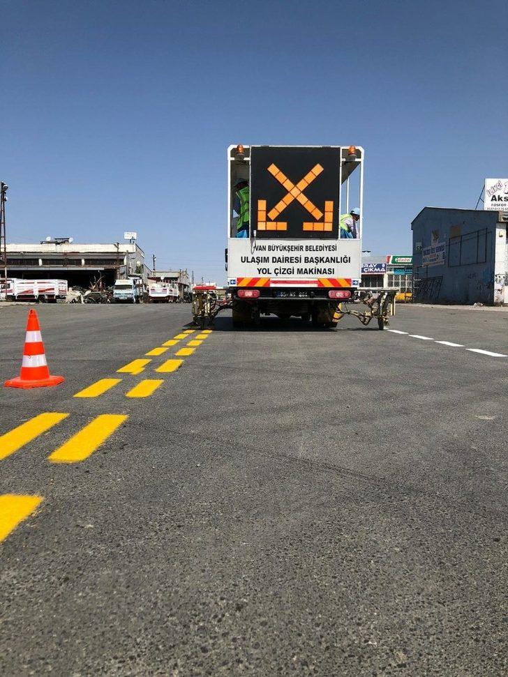 Oto Sanayi Sitesi’nin yolları yepyeni oldu G4