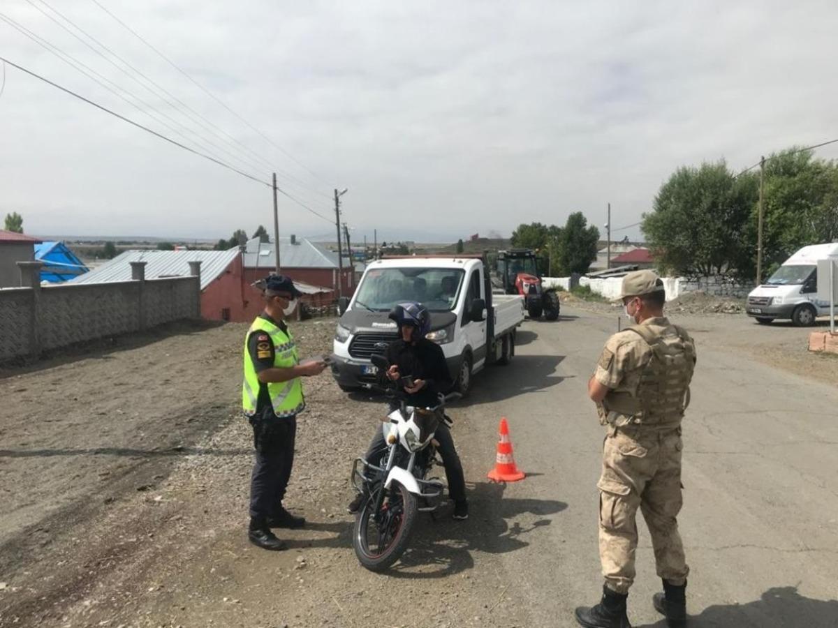 Kars&rsquo;ta jandarmadan denetim