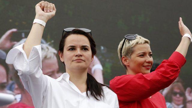 Belarus'ta muhalefetin başkan adayı Svetlana Tikhanovskaya ve Maria Kolesnikova.