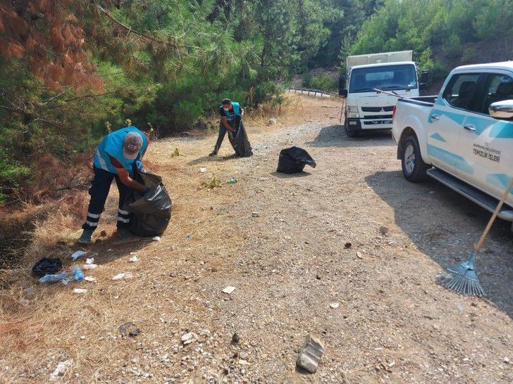 Belediye ekipleri onlarca torba çöp topladı G3