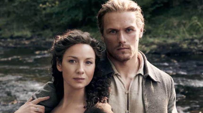 Bilim kurgu ekseninde bir d&ouml;nem dizisi: Outlander konusu