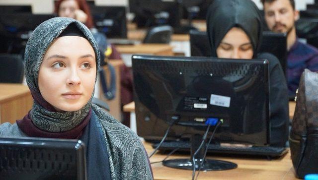 Yalova Üniversitesi güz dönemini uzaktan eğitimle tamamlayacak