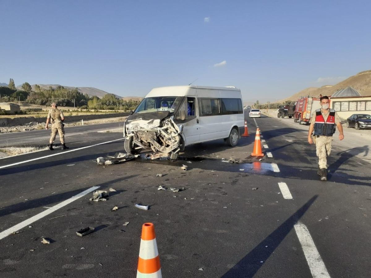 Van&rsquo;da trafik kazası: 1 yaralı
