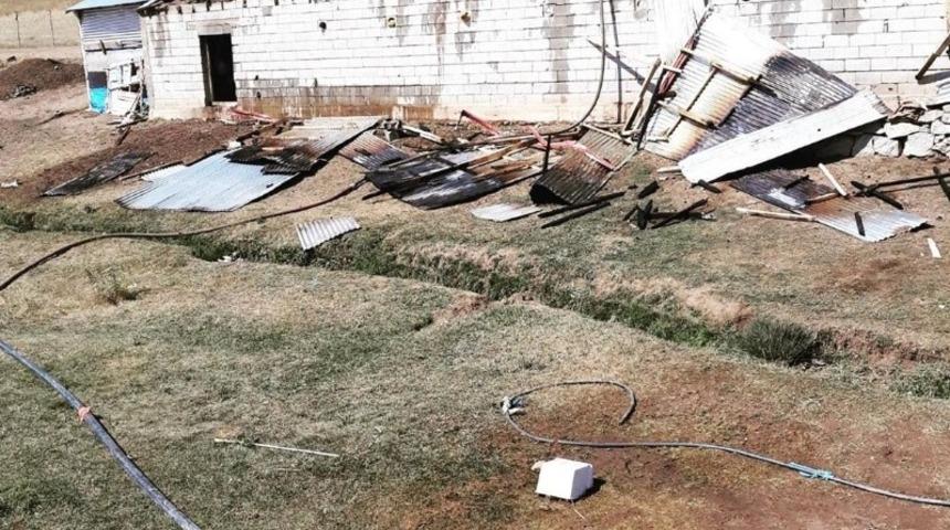 &Ccedil;aldıran&rsquo;da ahır yangını