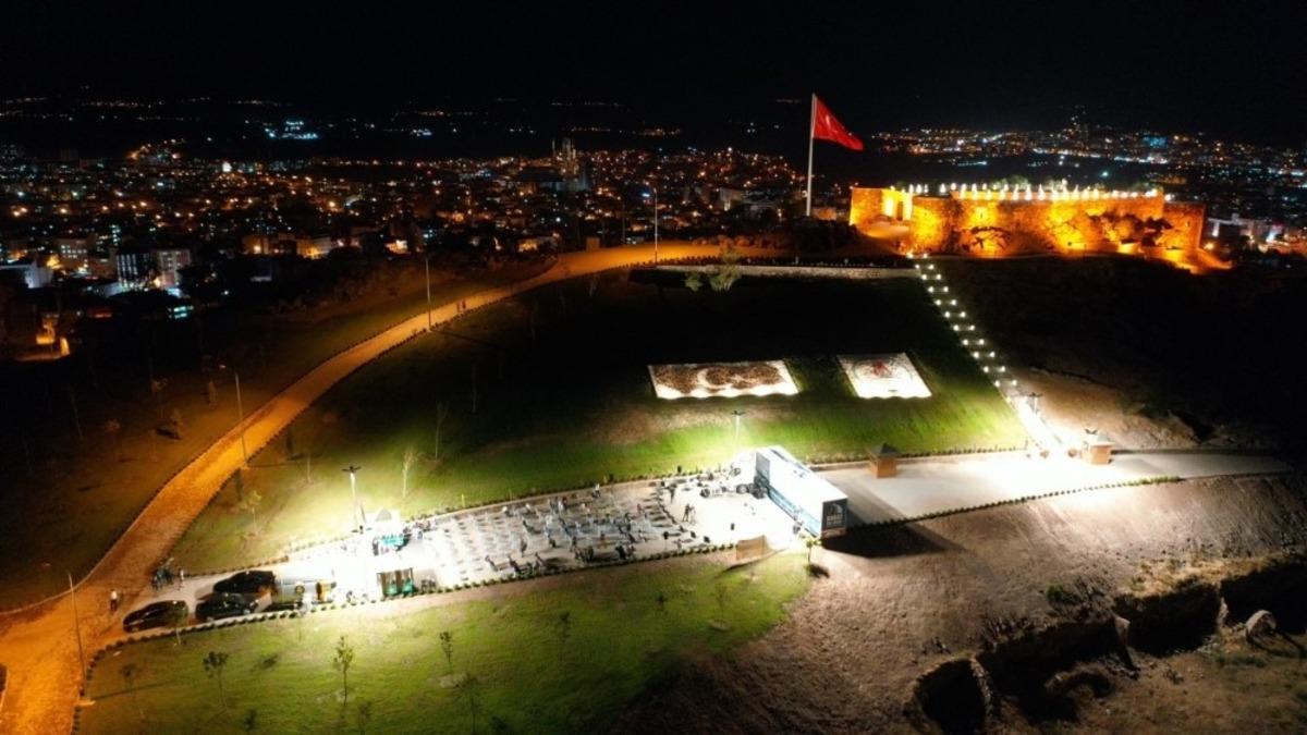Kayaşehir&rsquo;de gezen sinema tırı ile a&ccedil;ık havada sinema keyfi