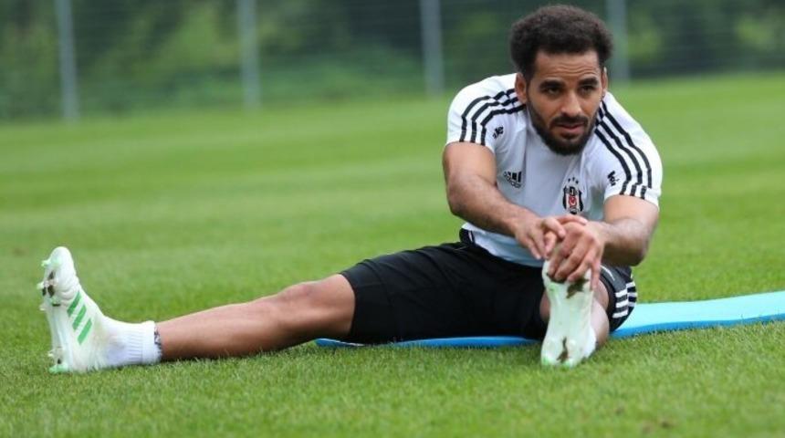 Douglas'a Süper Lig'den iki talip