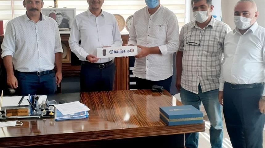 Kozaklı Belediyesi&rsquo;nde şirkete ge&ccedil;en iş&ccedil;ilere 52 g&uuml;nl&uuml;k ikramiye