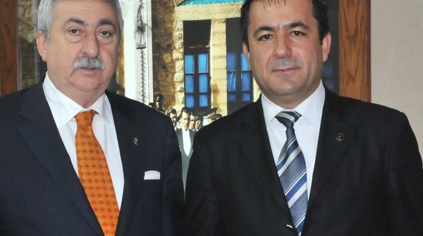 Bakkallar Odası Kırşehir Şube Başkanı Murat Zobu, "Okullar a&ccedil;ılacak, kantinciler diken &uuml;st&uuml;nde"