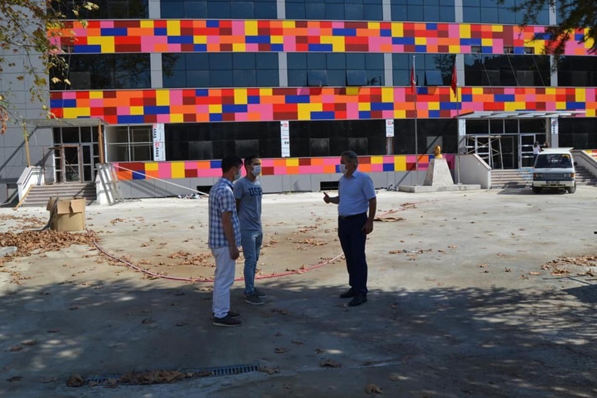 Milli Eğitim yatırımlarınca incelemelerde bulundu