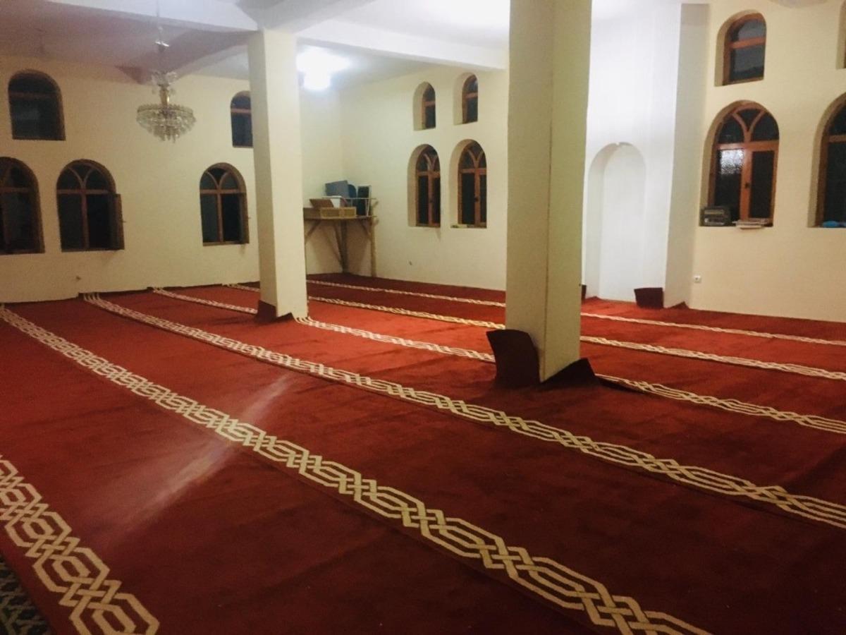 Başkan Sabırlı &ouml;nc&uuml;l&uuml;ğ&uuml;nde camilerin halıları yenileniyor