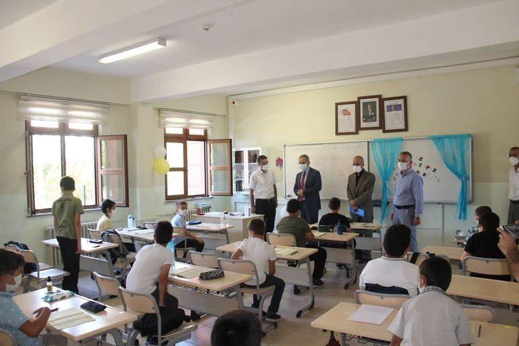 Kaymakam Pişkin, proje okulunu ziyaret etti G3