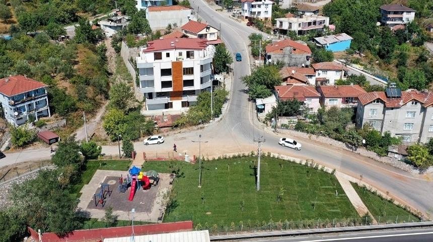 Körfez’deki boş alanlar park oluyor