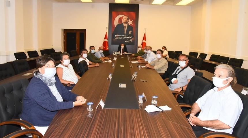 Vali Tavlı Kazı Başkanları ile bir araya geldi