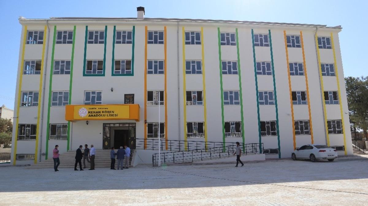 Kızıltepeli iş adamı il&ccedil;esine 24 derslikli lise yaptırdı