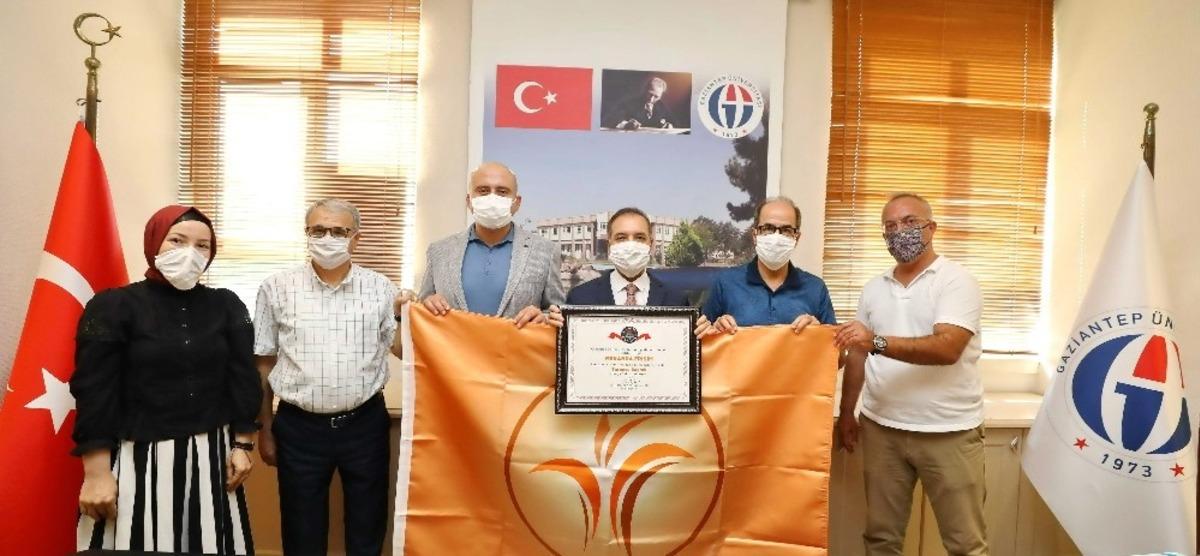 Engelsiz &uuml;niversite &ouml;d&uuml;lleri yarışmasında GA&Uuml;N&rsquo;e &uuml;&ccedil; kategoride 6 &ouml;d&uuml;l