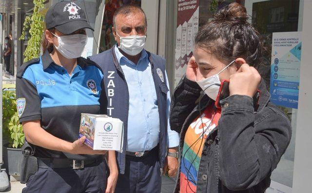 Hakkari’de maske ve sosyal mesafe denetimi