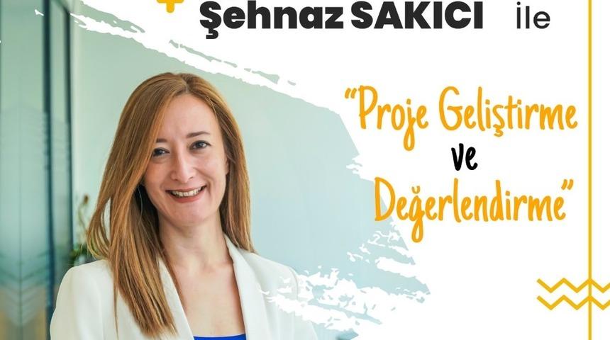 GA&Uuml;N&rsquo;den &ccedil;evrimi&ccedil;i proje geliştirme ve değerlendirme eğitimi