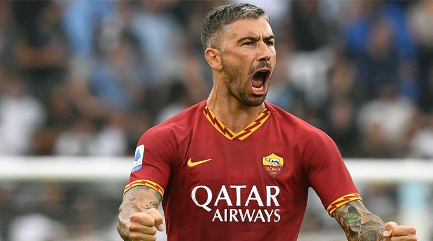 Inter, Kolarov'u transfer ettiğini açıkladı