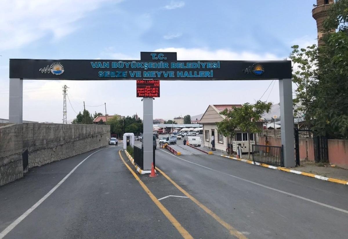 Van Sebze-Meyve Hali&rsquo;ndeki yenileme &ccedil;alışmaları tamamlandı