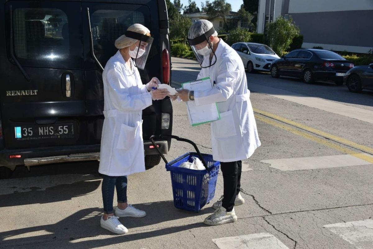 Aliağalıların gıda ihtiya&ccedil;ları kapılarında