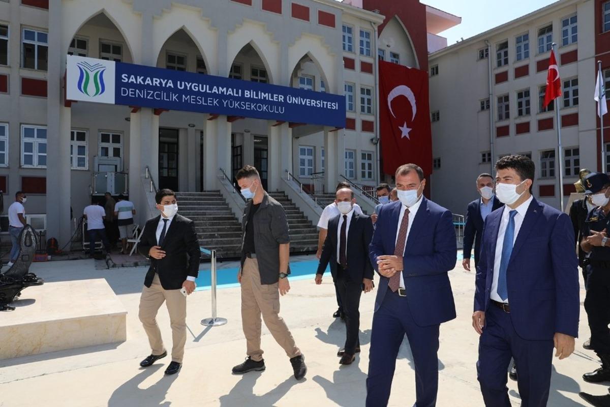 Denizcilik Meslek Y&uuml;ksekokulu t&ouml;renle a&ccedil;ıldı