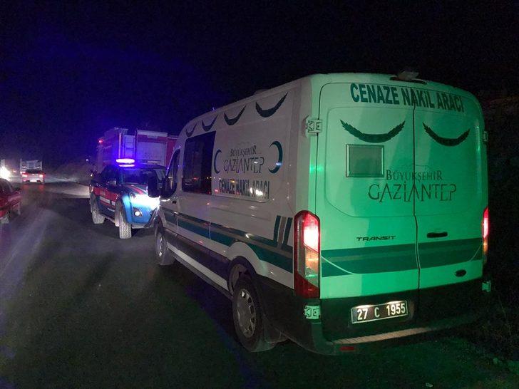 GÜNCELLEME 2 - Gaziantep'te zincirleme trafik kazası: 4 ölü, 7 yaralı G1